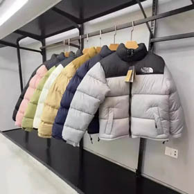 THE NORTH FACE Down jacket  